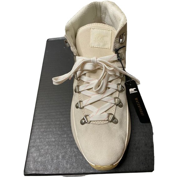 NIB Sorel Out N About III Conquest Waterproof boot Chalk Sea Salt Womens 9.5 - Picture 4 of 7